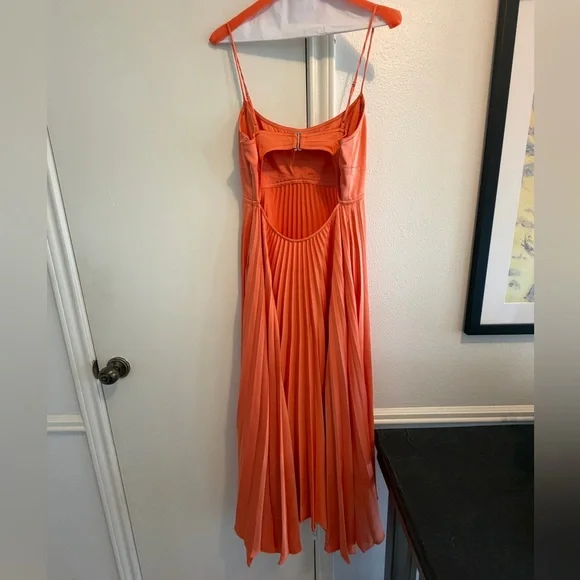 A.L.C. 
Hollie Pleated Empire-Waist Midi Dress - Picture 5 of 10